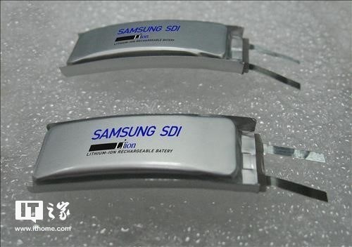 These flexible batteries will come in large capacities, rumors claiming they could go up to 6,000 mAh. (Source: ITHome)