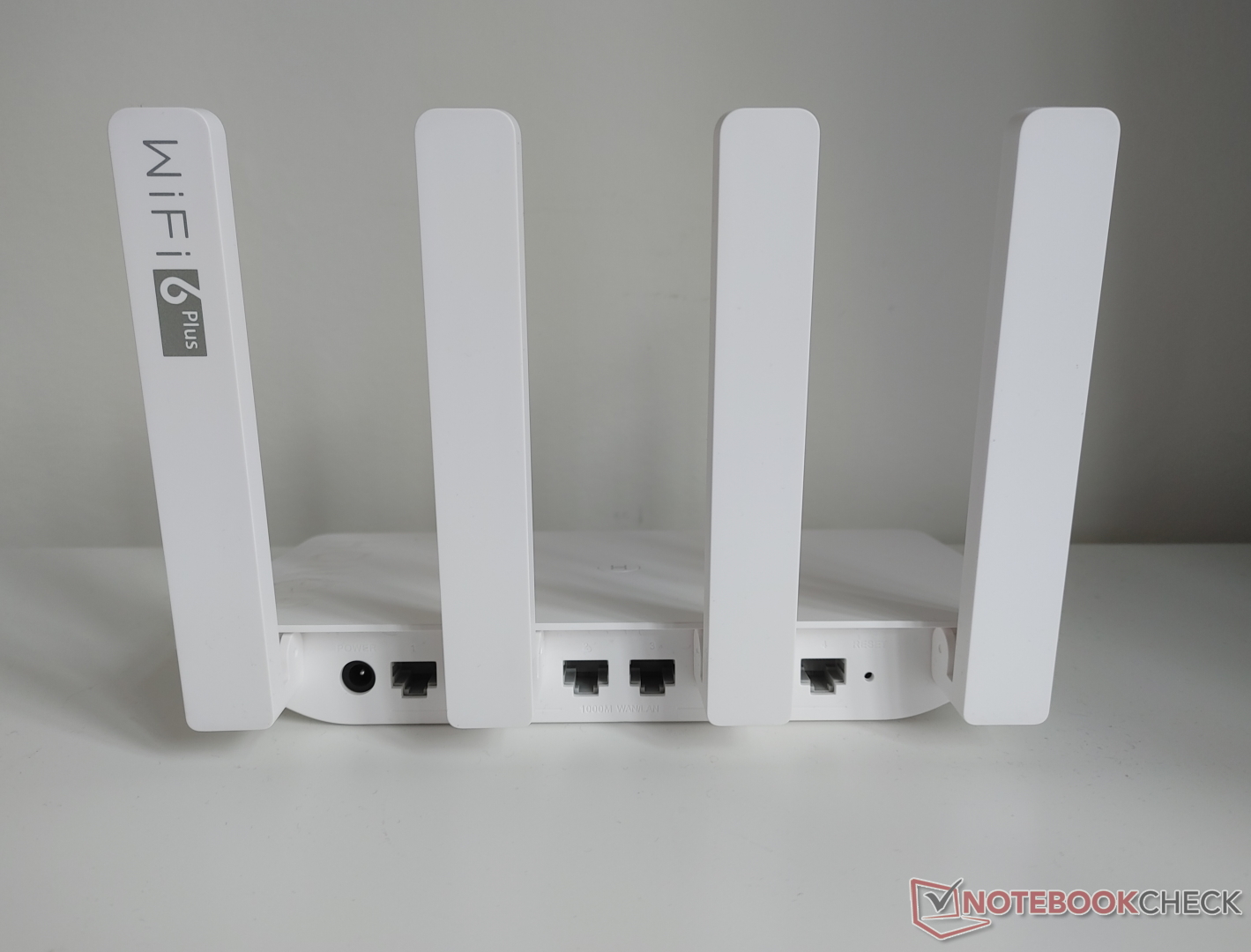 Xiaomi promotes its new Wi-Fi 6E router with an Apple-baiting  video  -  News