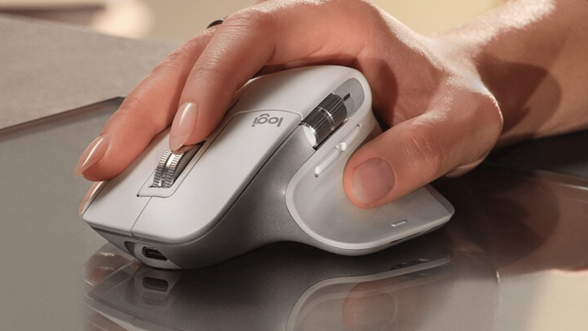 Logitech MX Master 3S: Upcoming wireless mouse leaks with important changes  and an increased asking price -  News