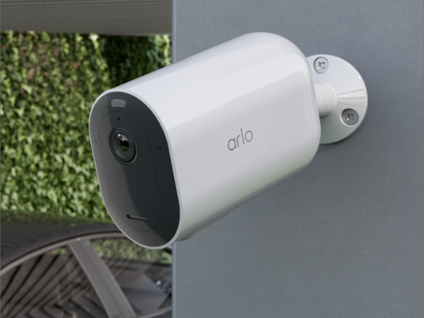 Arlo Pro 4 XL and Ultra 2 XL security cameras have spotlight and 365-day life - NotebookCheck.net News