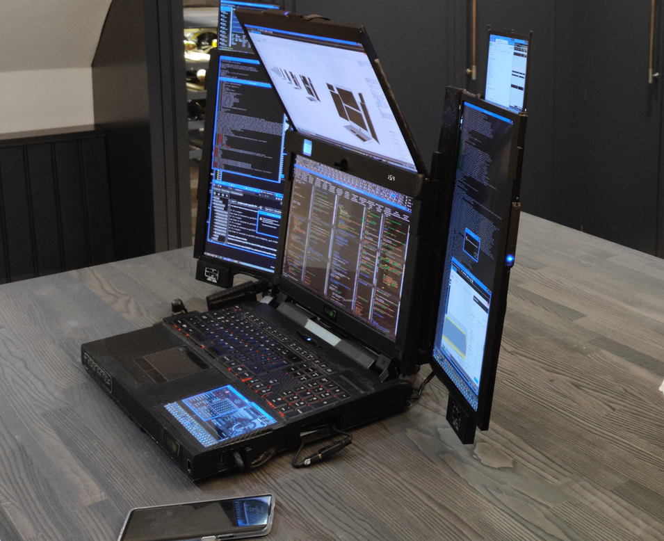 The Expanscape Aurora 7 laptop prototype contains seven screens in one body