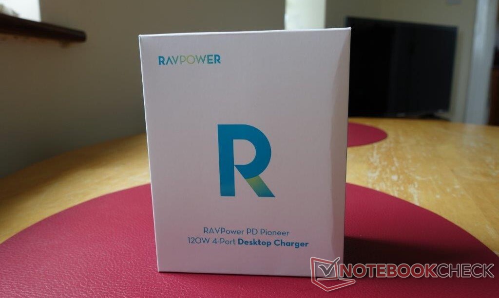 RAVPower PD Pioneer 65W 4-Port Desktop Review - Switch Chargers