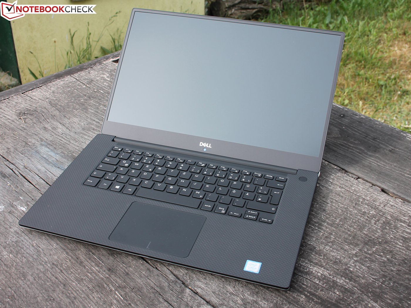 Yes, we're reviewing the Dell XPS 15 9570 with Core i7-8750H and