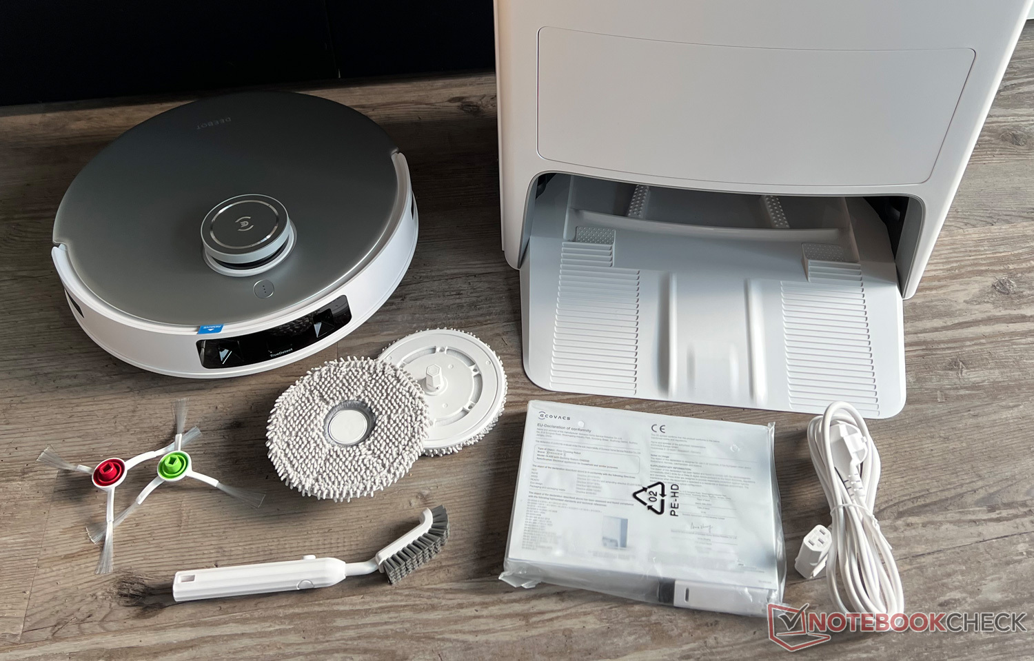 Ecovacs Deebot T20 Omni practice test: vacuum mopping robot with hip swing  and hot water mop cleaning -  Reviews