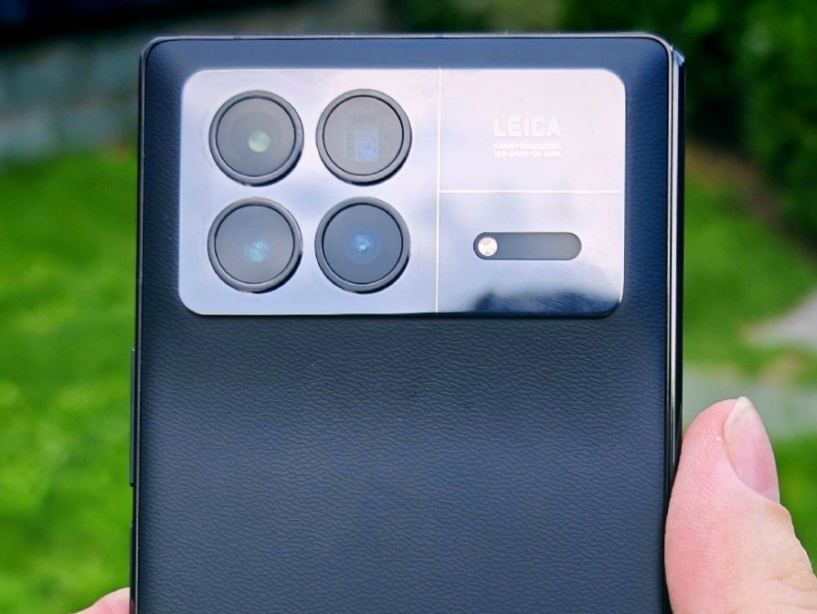 Xiaomi MIX Fold 3: Rear design and quad Leica cameras showcased in new hands-on leak