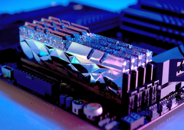 Trident z sales royal 64gb