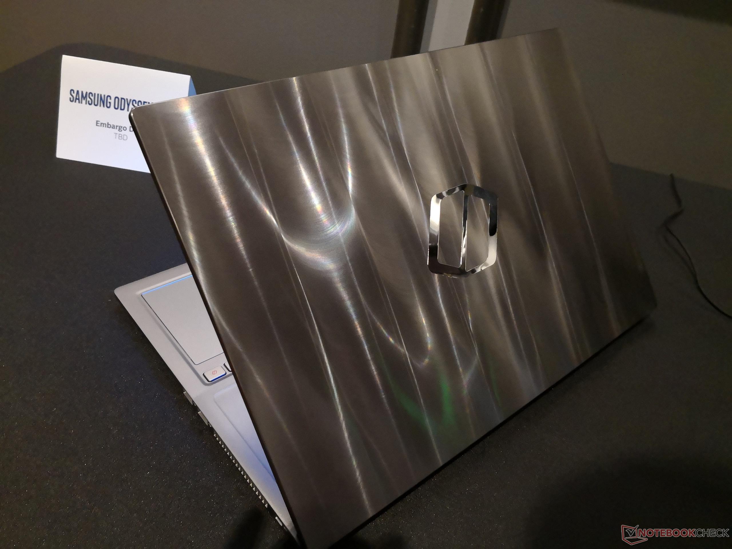 samsung notebook odyssey z brings vapor chamber cooling to vaper trail