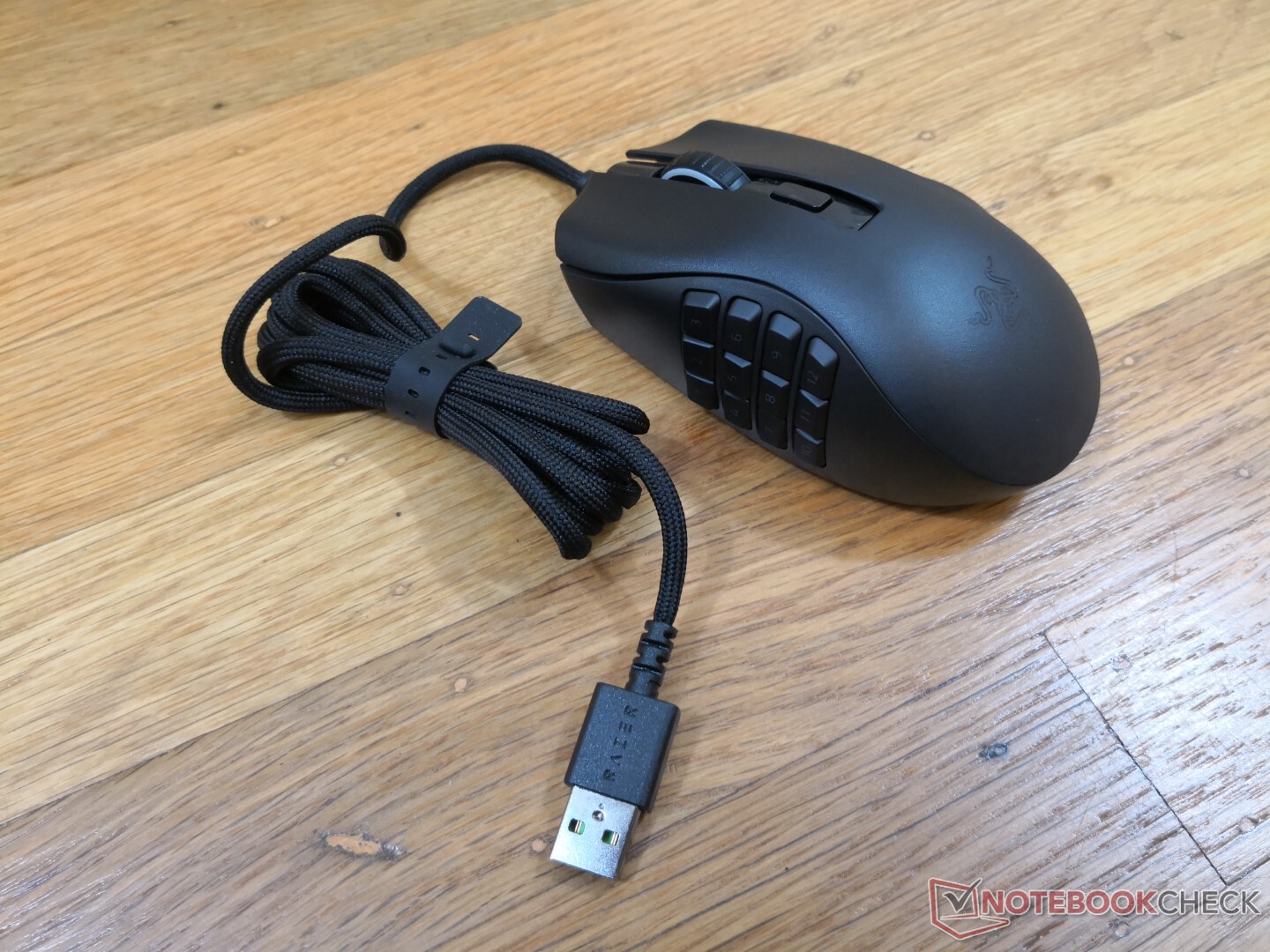 Souris de Gaming Razer Naga Expert Chroma MMO (Garantie 2 Ans)