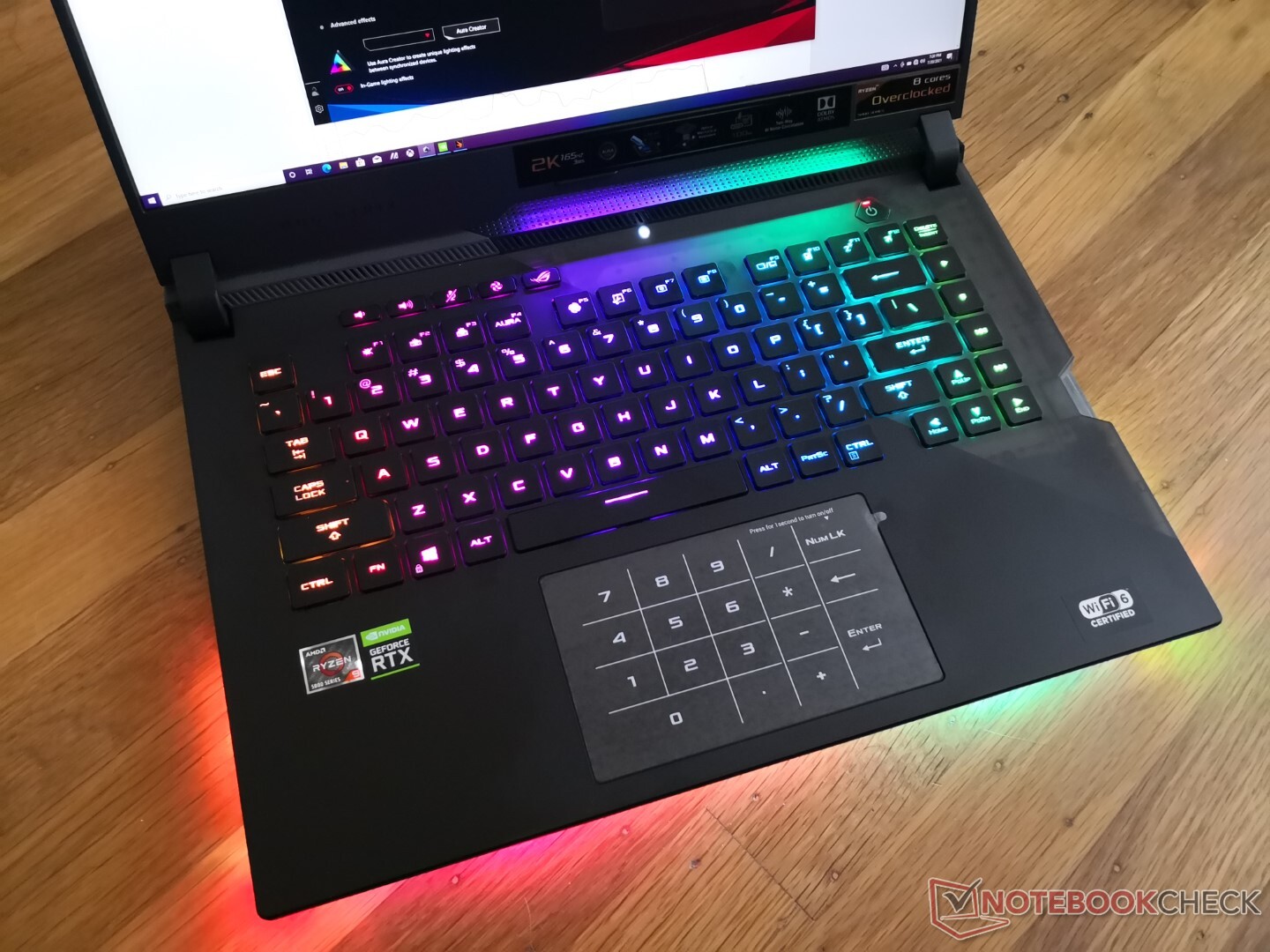 Asus ROG Strix Scar 15 G533 ships with a smaller 240 W AC adapter