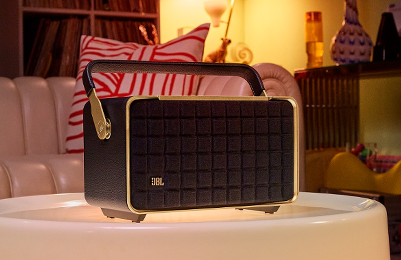 JBL Authentics 200  Smart home speaker with Wi-Fi, Bluetooth and Voice  Assistants with retro design