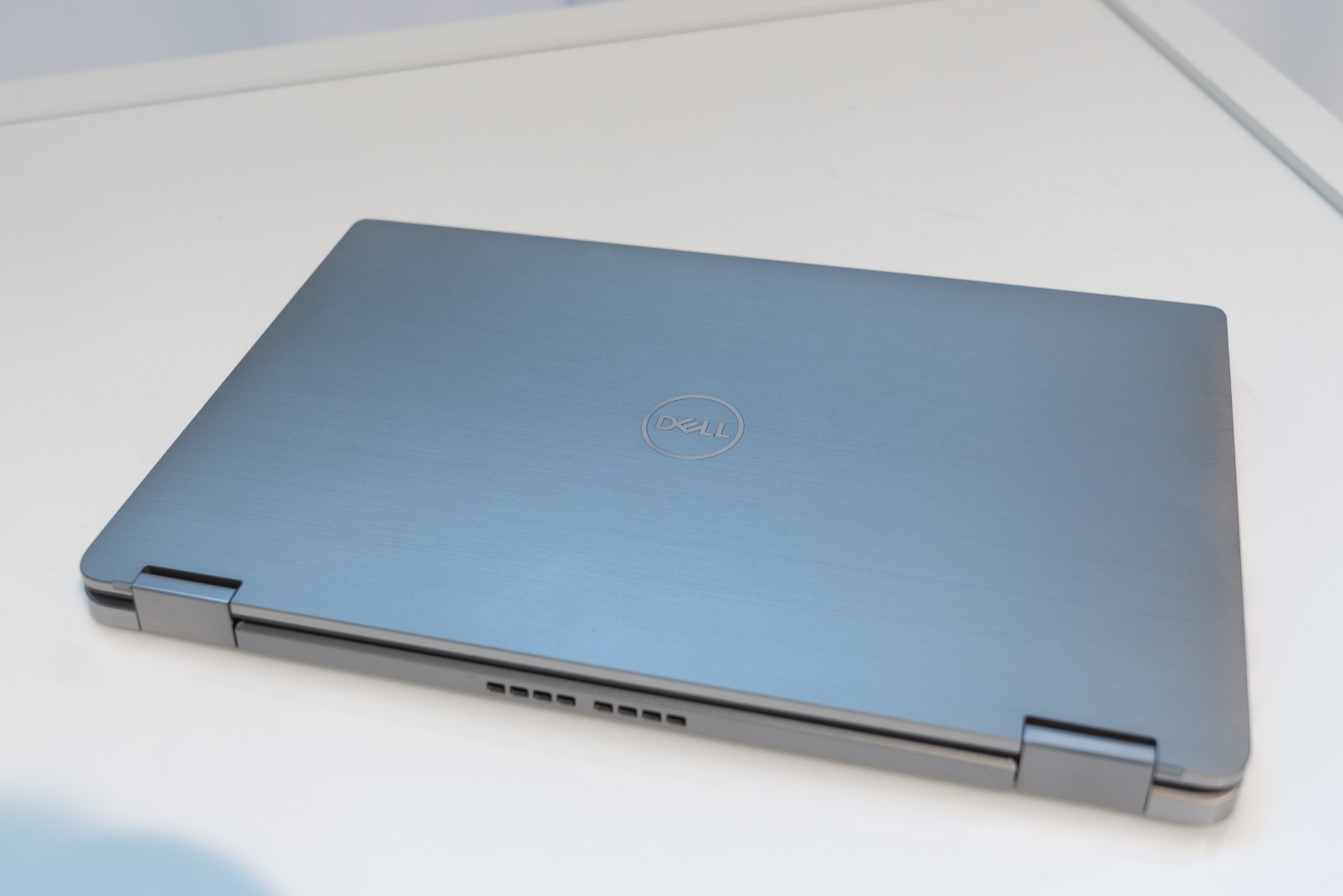 Dell Latitude 7400 2-in-1 can sense when you're up to 5 feet away