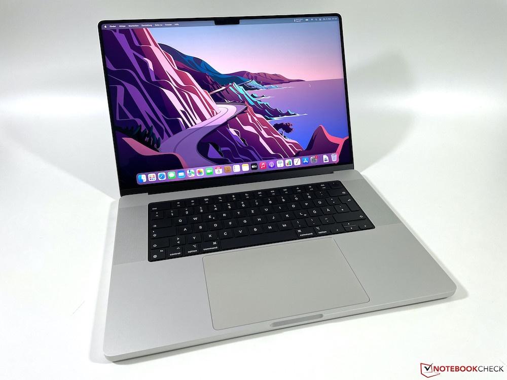 MacBook Pro 16 with Apple M1 Max, 64GB RAM and 1TB SSD gets