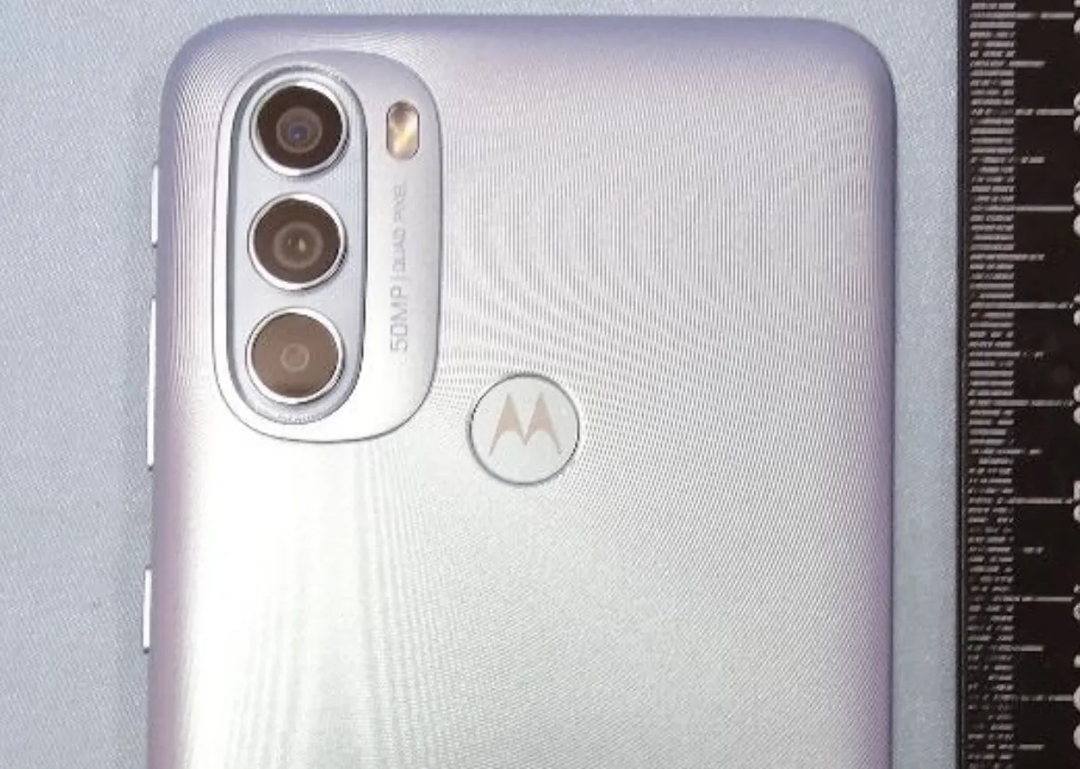 quad pixel camera