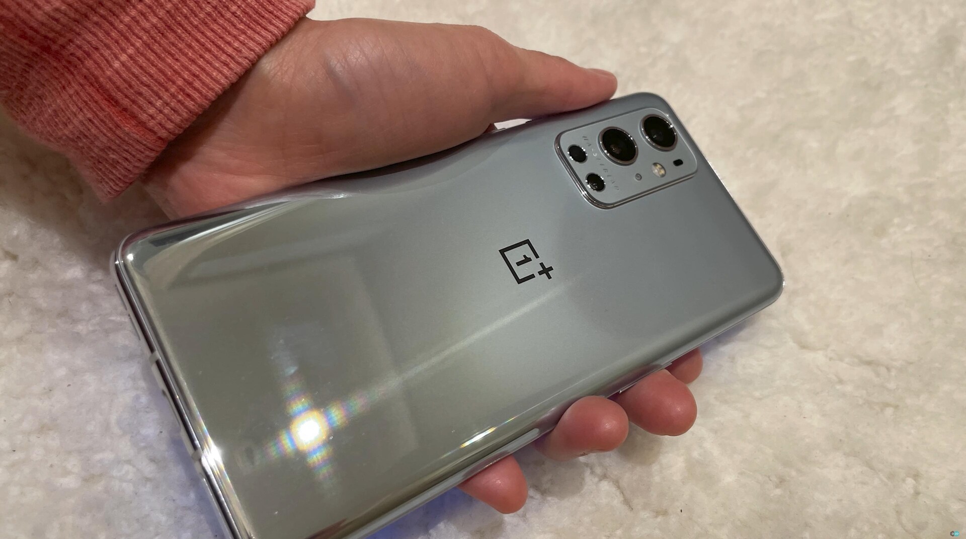 OnePlus 9 Pro live image Leak. Everythink know about camera and specification
