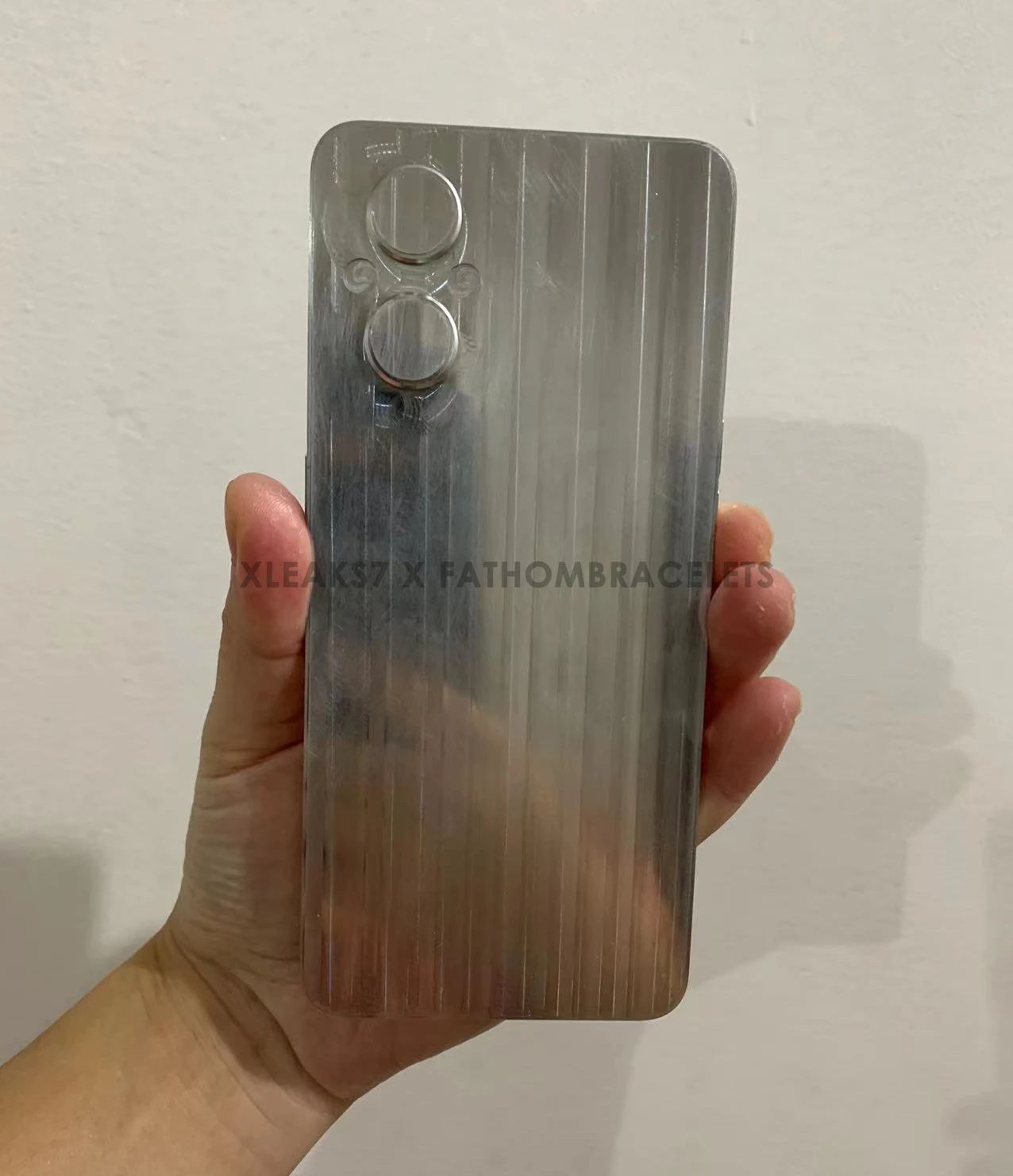 Key Oneplus Nord N 5g Design Elements Highlighted By Aluminium Dummy Notebookcheck Net News