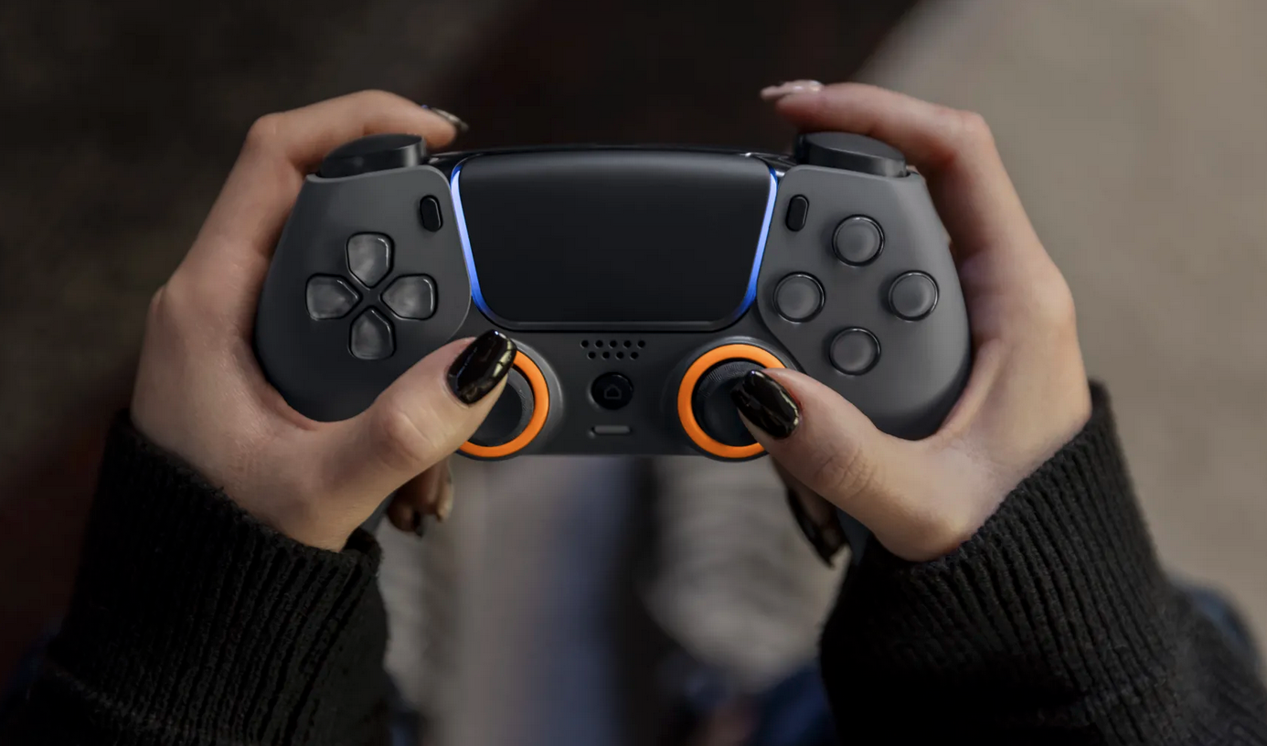 Pro PlayStation 5 Controllers: DualSense Edge vs. SCUF Reflex - Video - CNET