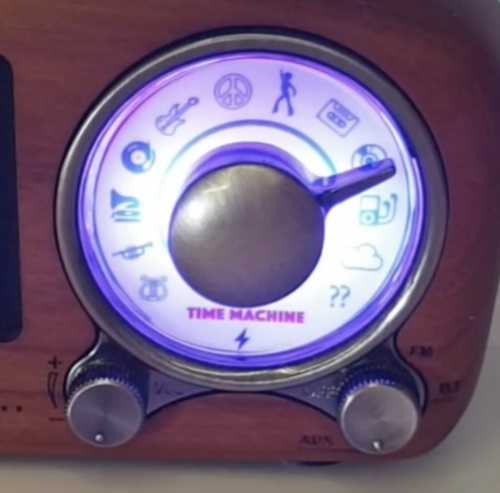 The Radio Time Machine features a working dial for switching between Spotify playlists. (Image source: u/alexis__reddit/ via Raspberry Pi Blog)