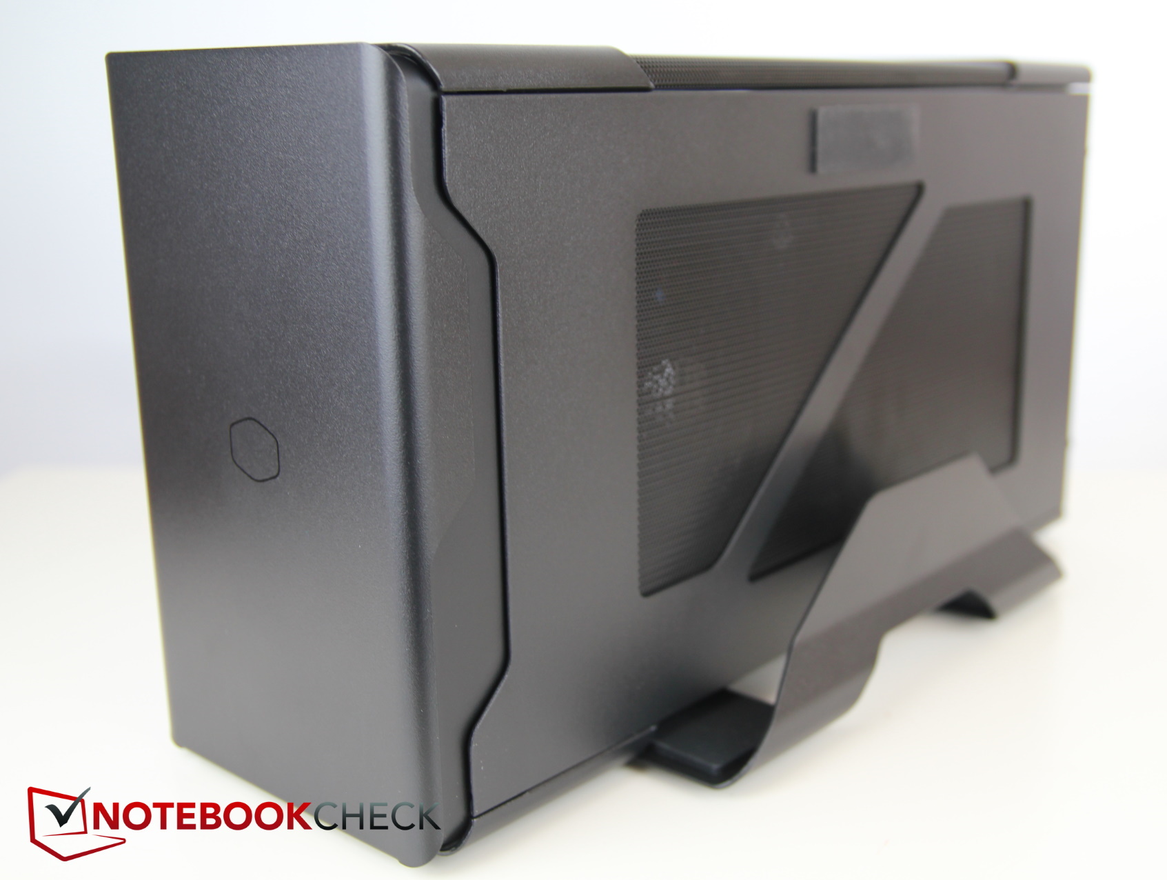 Master EG200 hands-on test: Does an external GPU via Thunderbolt case make sense? - NotebookCheck.net Reviews