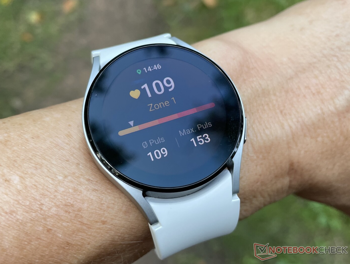 Samsung Galaxy Watch4 and Galaxy Watch4 Classic received botched update  that bricks some smartwatches -  News