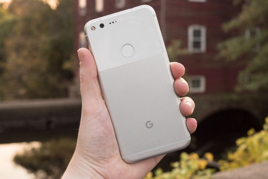 Google Pixel and Pixel XL 