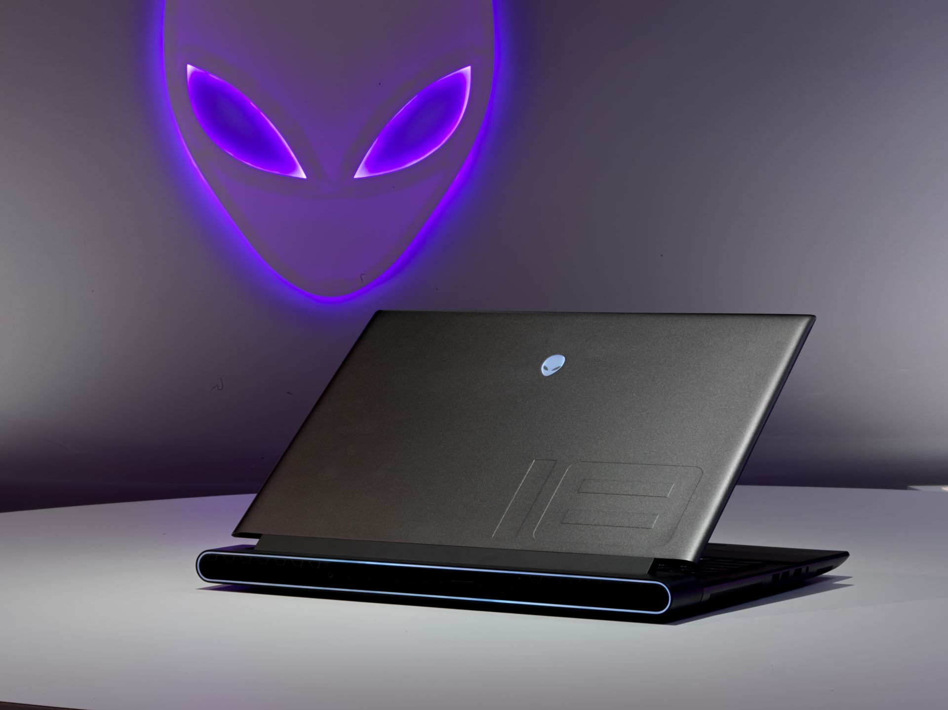 Dell revives Alienware m18 with Intel Raptor Lake-HX/Nvidia RTX 40