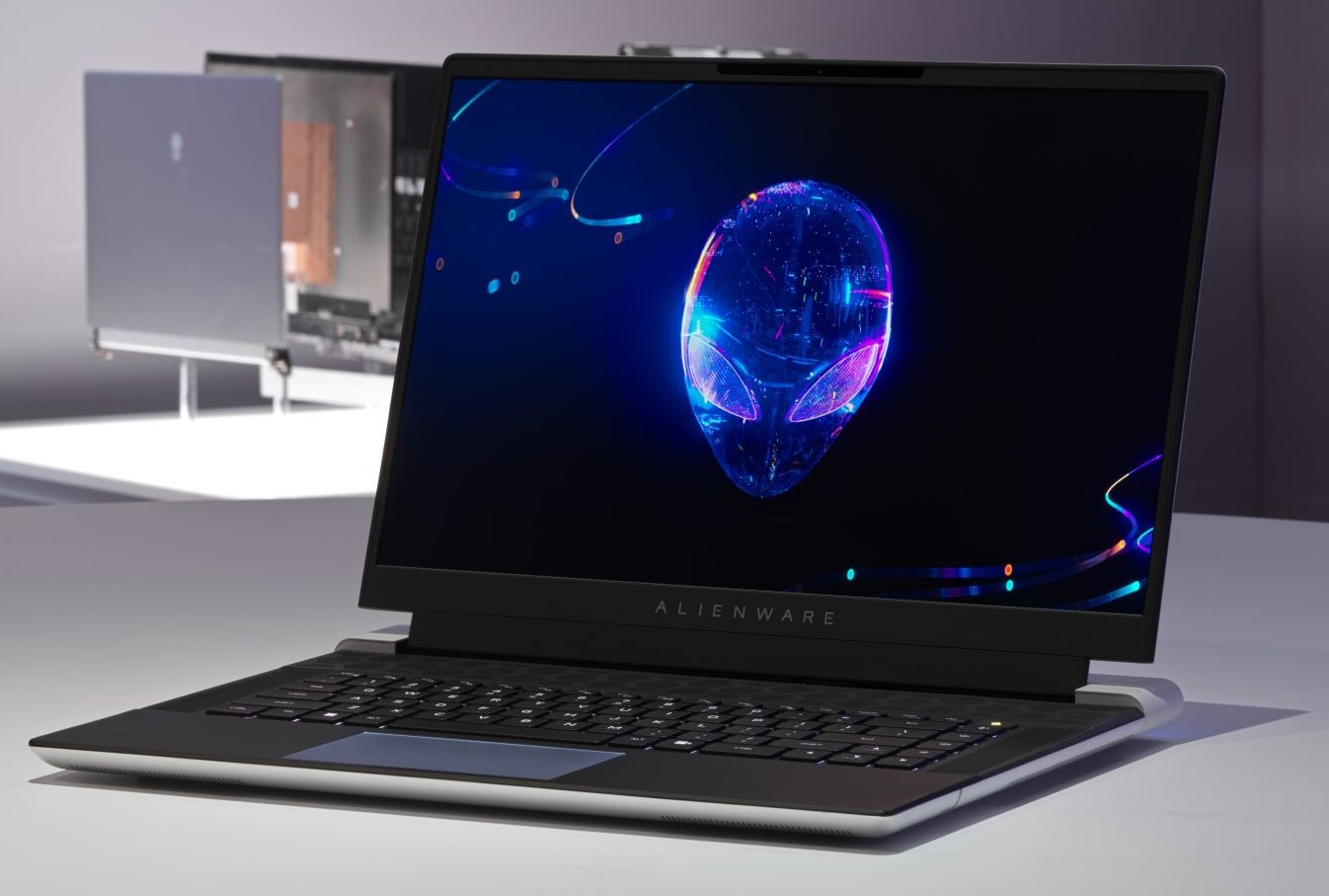 Alienware on sale touchscreen laptop