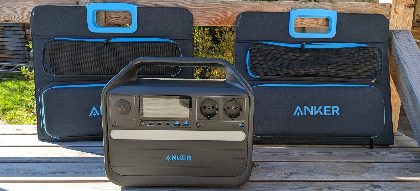 Anker Powerhouse 555 with solar modules hands-on review: Emergency