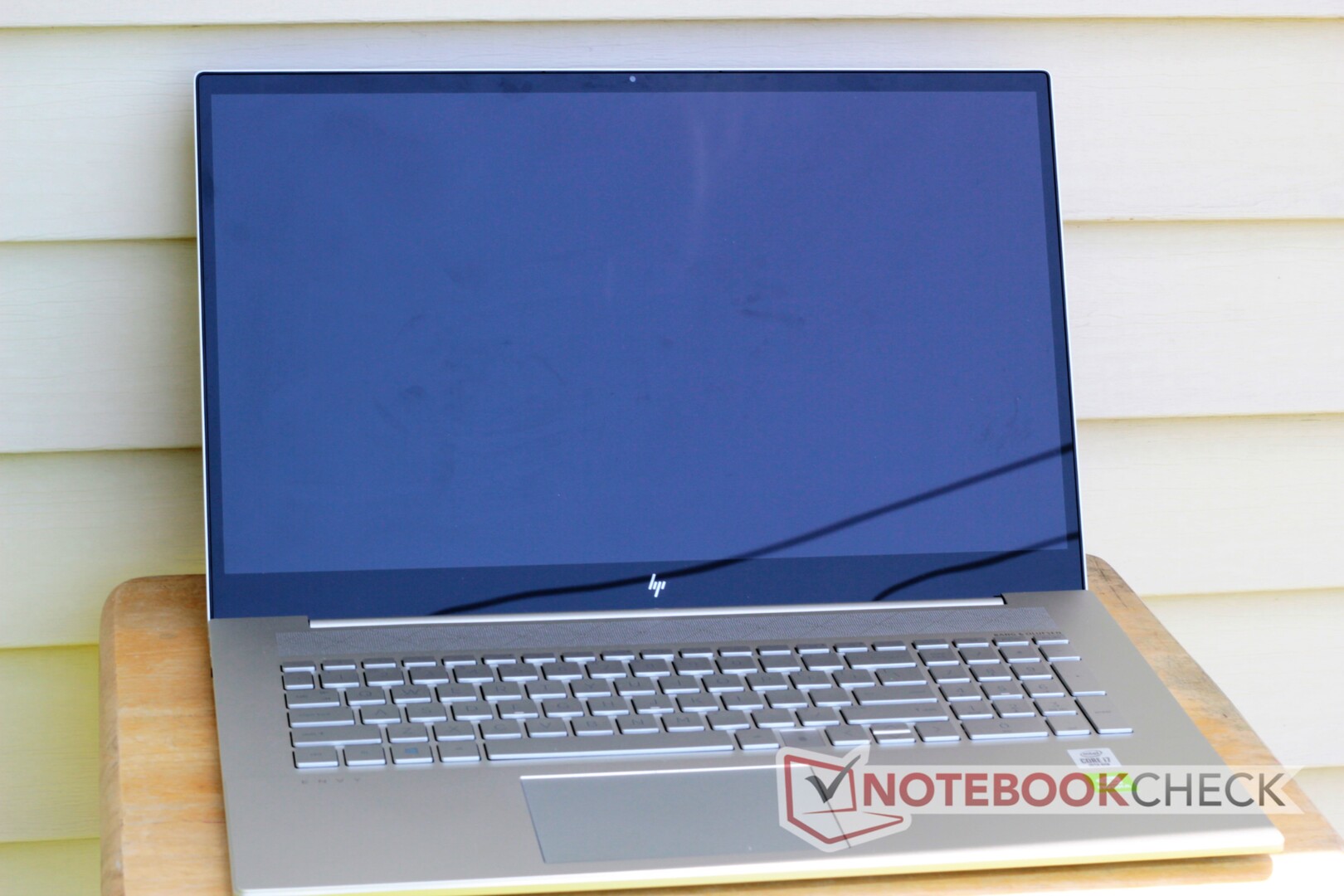 MacBook Pro-like HP Envy 17 with 11th gen Core i7 CPU, 1080p 