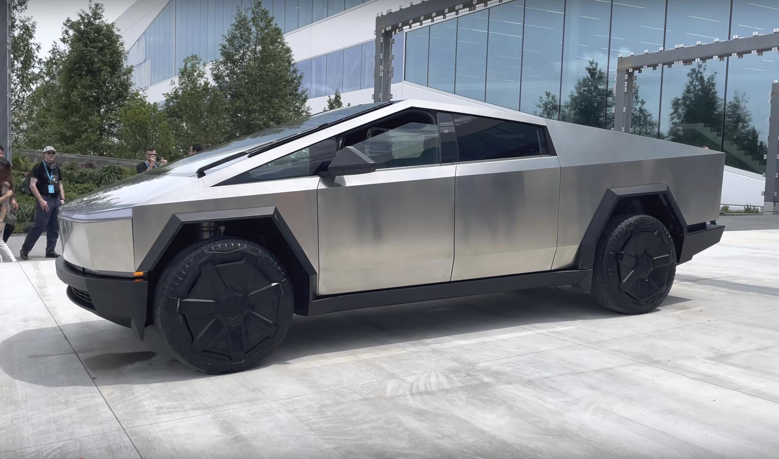 Latest Cybertruck videos show most complete version yet of Tesla's
