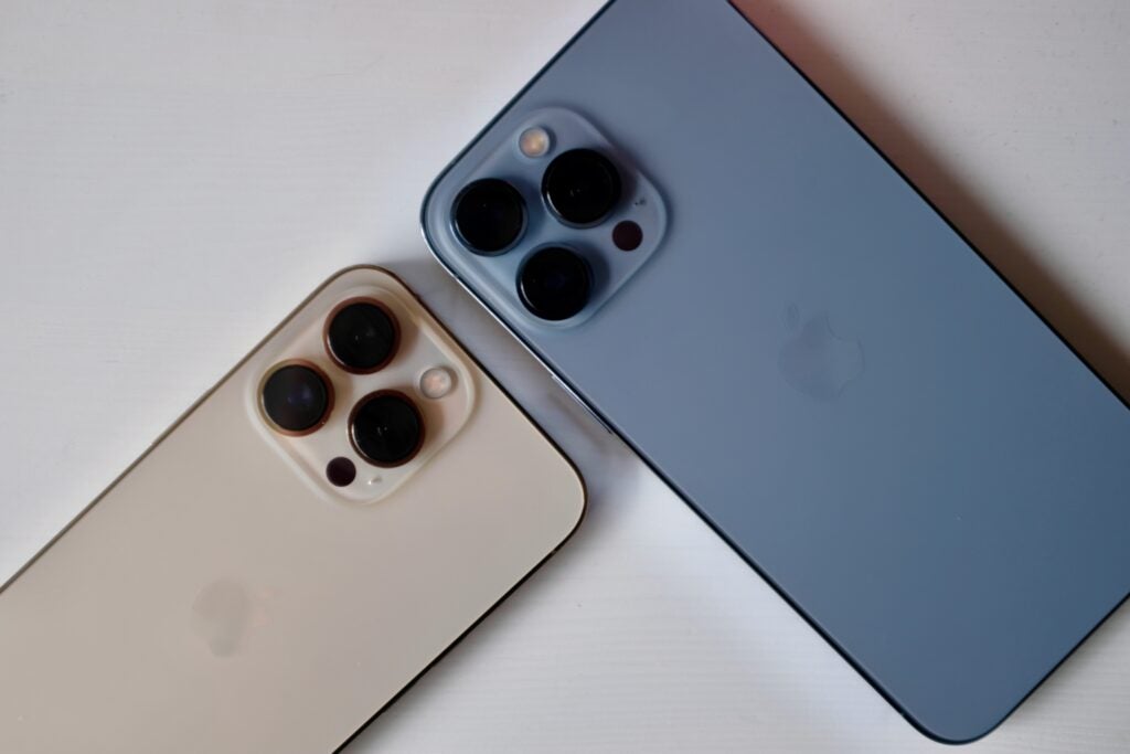 The iPhone 13 Pro costs more to build than the Samsung Galaxy S21