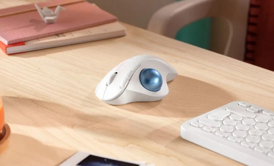 Logitech ERGO M575 wireless trackball mouse reduces fatigue with less