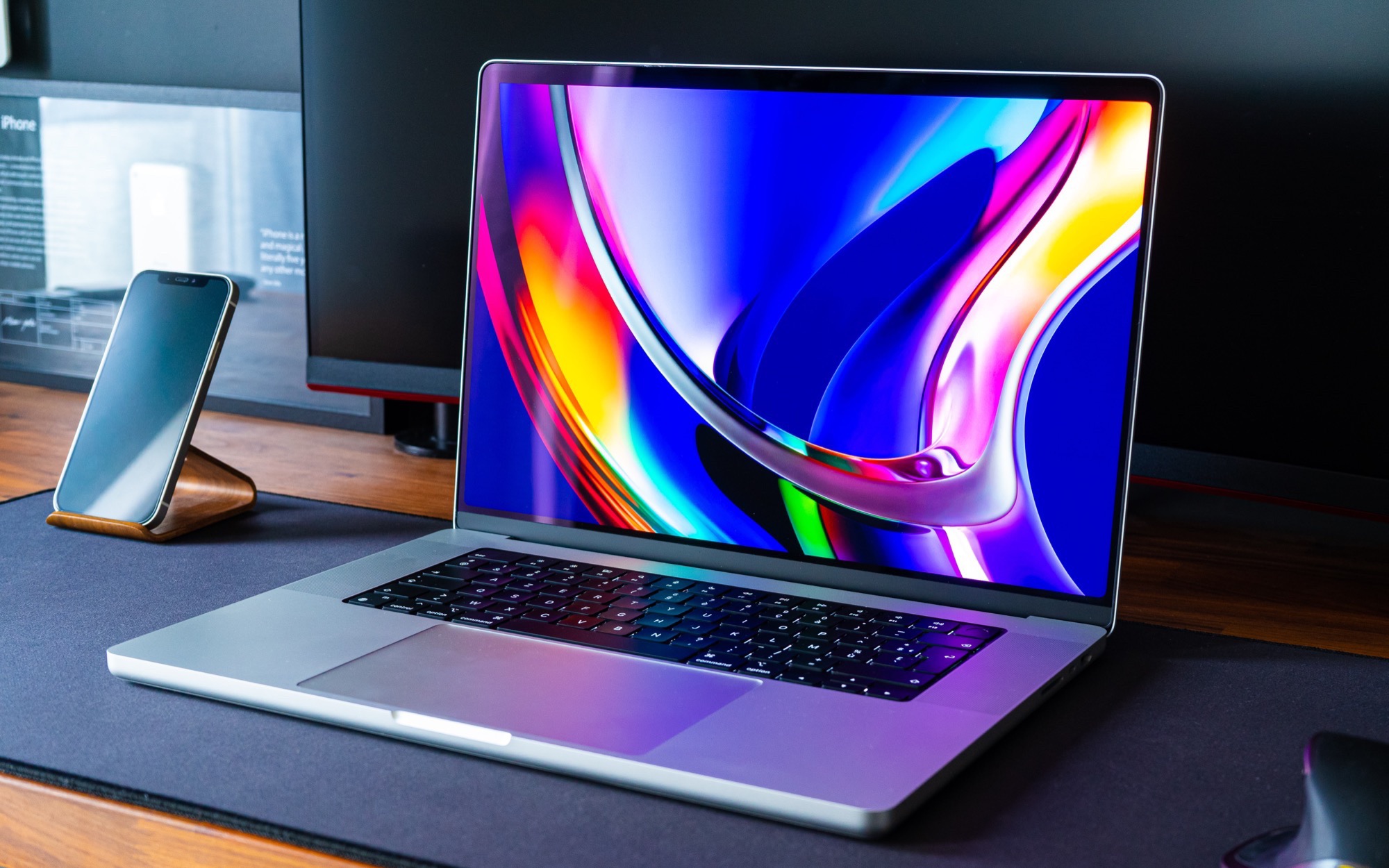 will there be a 17 macbook pro with retina display