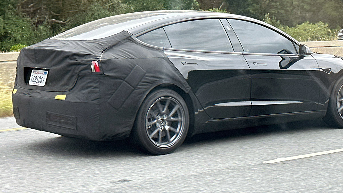 Tesla Model 3 Highland testing video shows new blinkers and tail