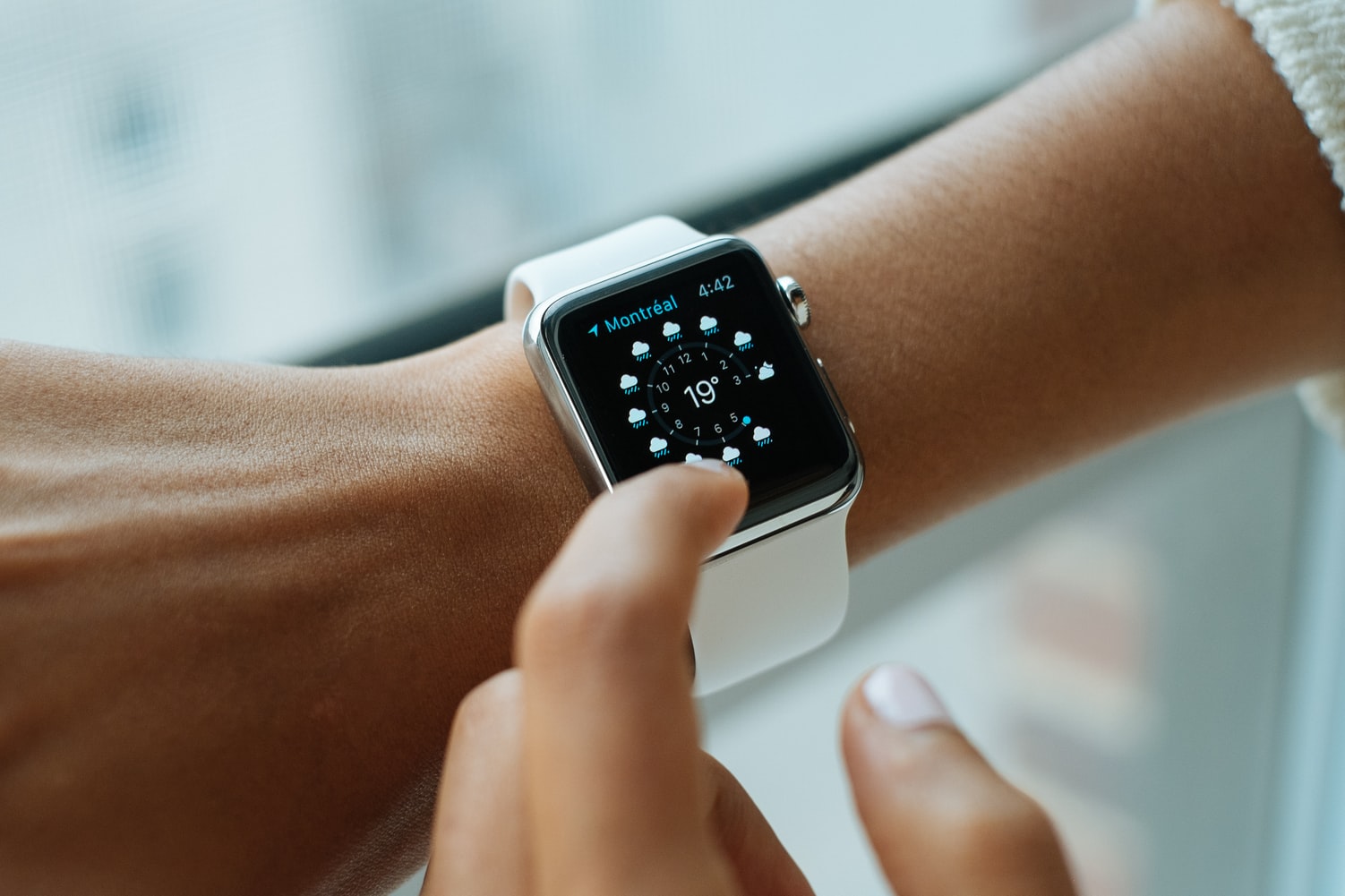 The Apple Watch Series 7 will ship this month in large quantities, production issues notwithstanding - NotebookCheck.net News