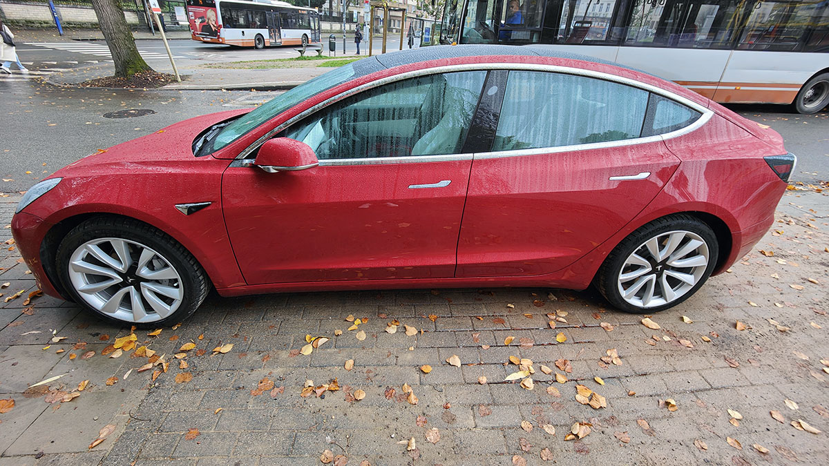 Tesla teases deliveries of Midnight Cherry Model Y