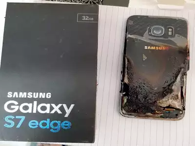 Leegte Per ongeluk ten tweede Woman's Galaxy S7 Edge explodes, Samsung denies any responsibility -  NotebookCheck.net News