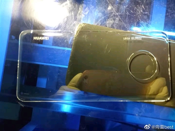 A look at the leaked back glass of the Mate 30 Pro. (Image source: Weibo via IT Home)