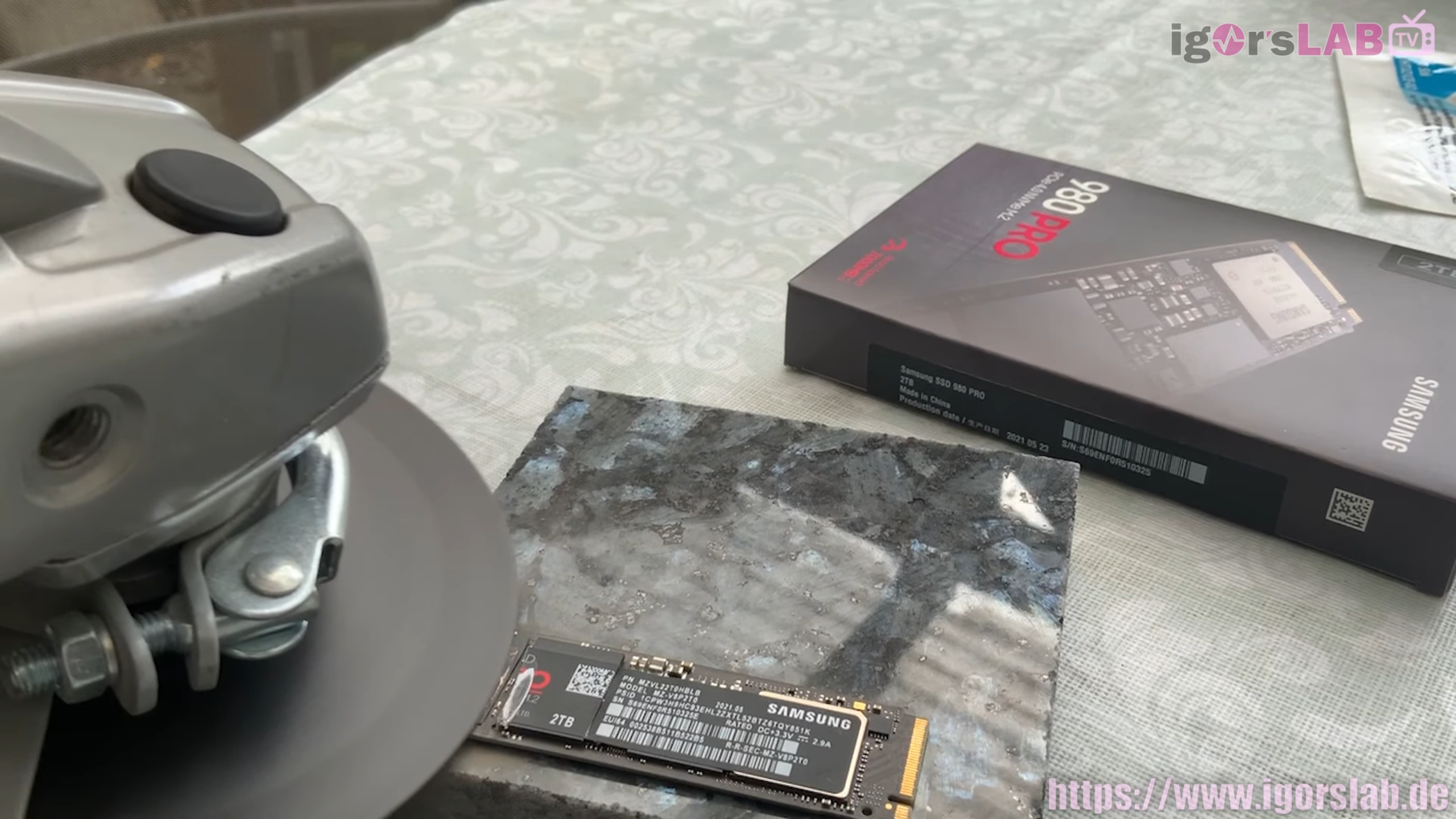 Samsung asks customer to destroy high-end 980 Pro SSD before