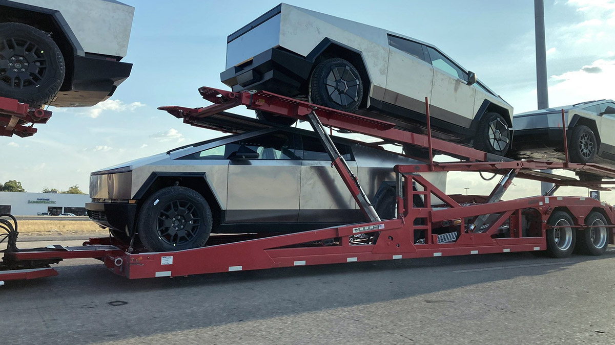 Cybertruck employee deliveries ‘imminent’ with dual-motor or tri-motor options as Tesla films launch ad