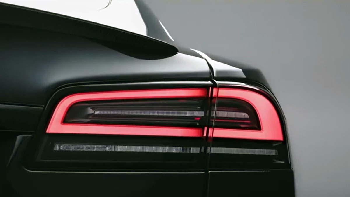 Tesla outs new free car color in the US with an impressive ad as