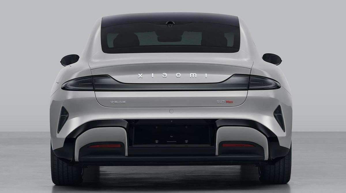 Xiaomi SU7 becomes subject of high-speed chase in new on-the-road leak
