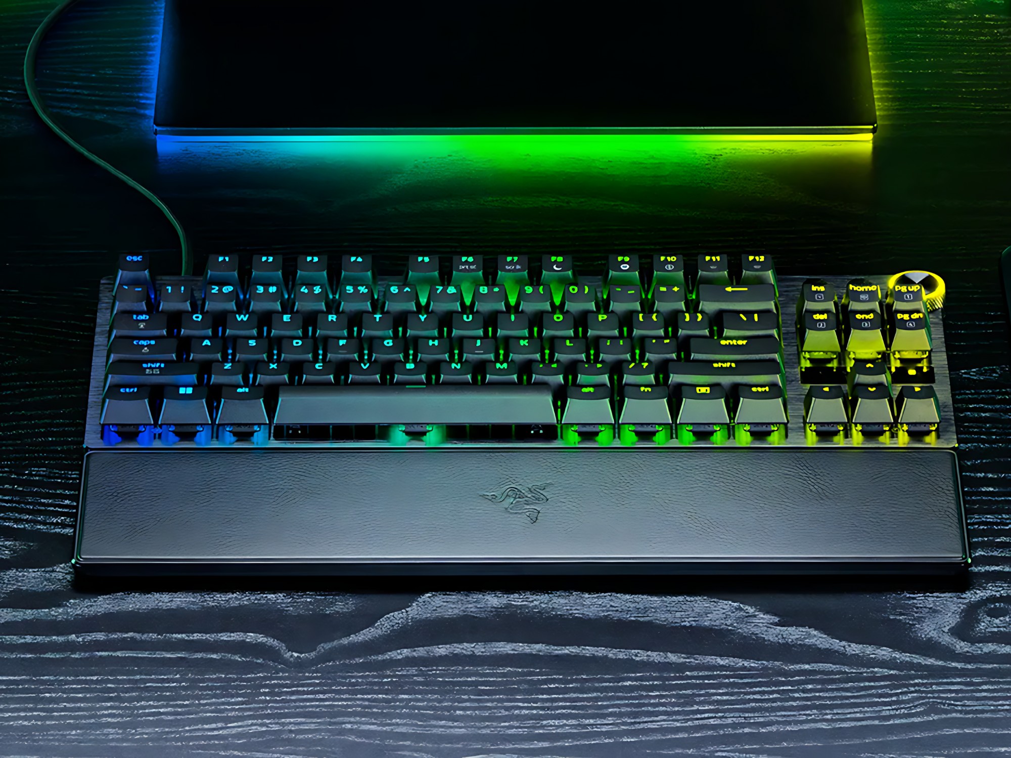Razer Huntsman V3 Pro TKL 8KHz gaming keyboard shown on desktop (Image source: Razer)