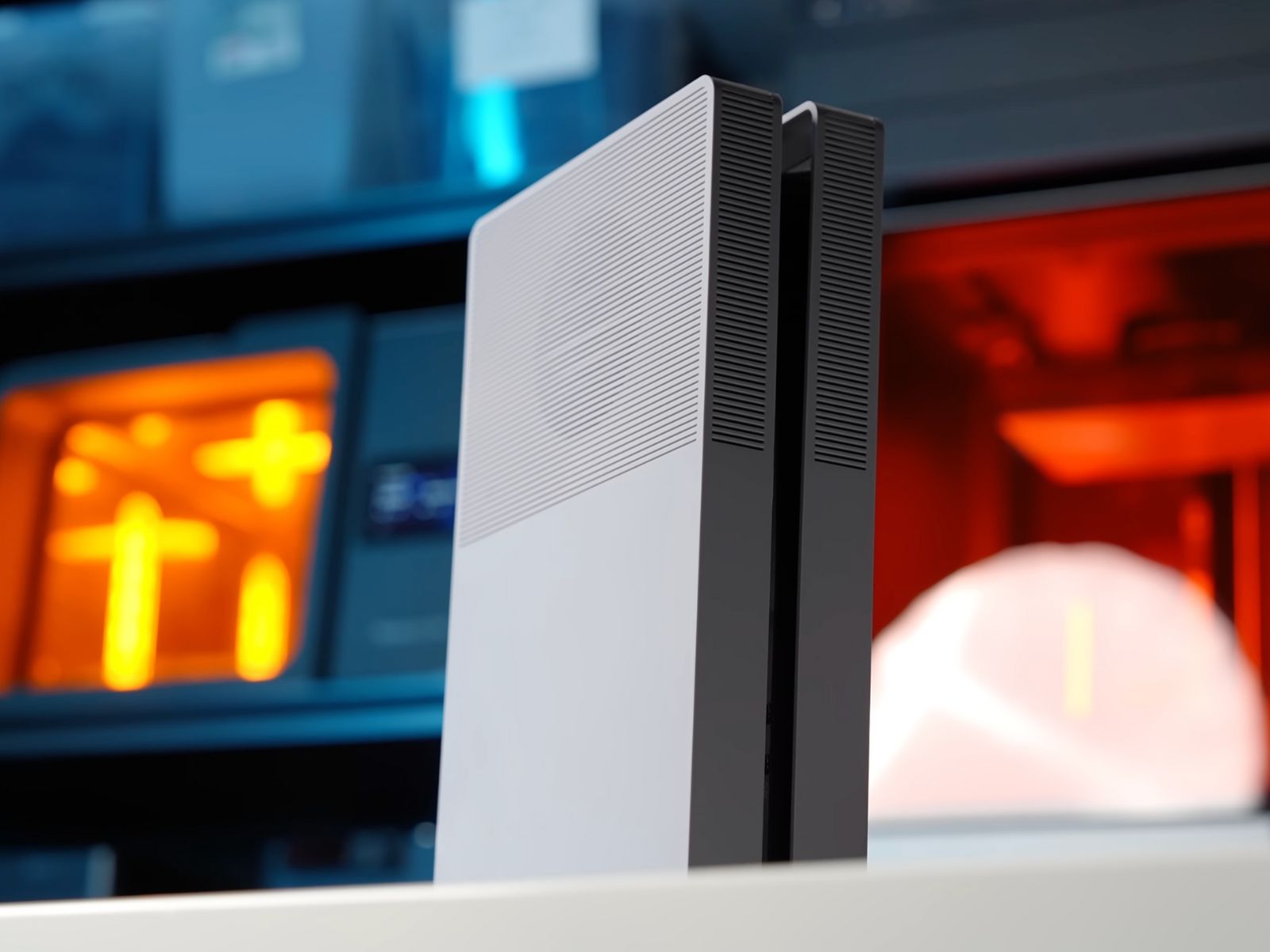 YouTuber creates minimalist PS5 plates with horizontal-friendly design, claims cooling improvements