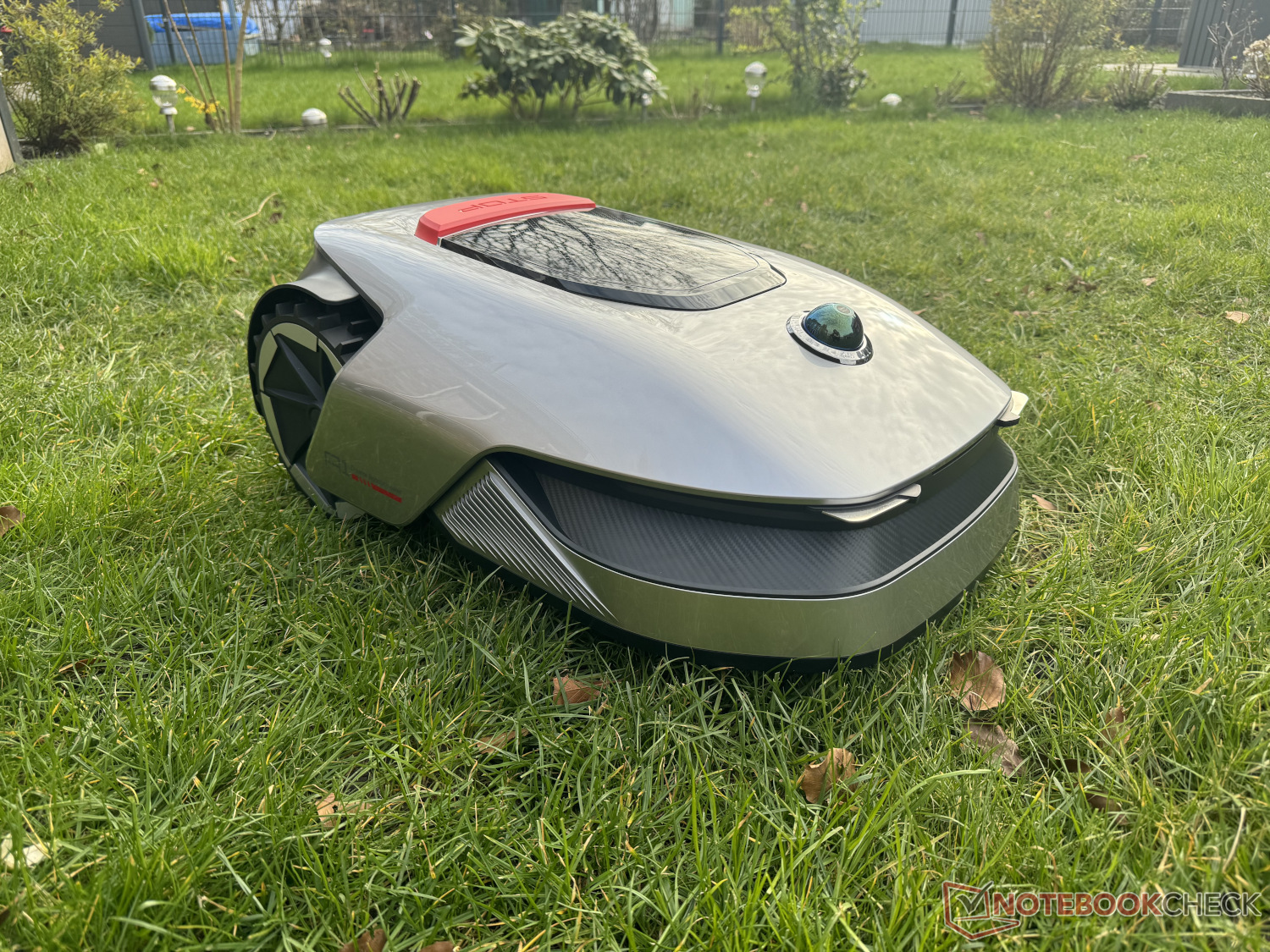 Dreame A1 in review Wireless robot lawnmower in Porsche design relies entirely on lasers a good choice NotebookCheck Reviews