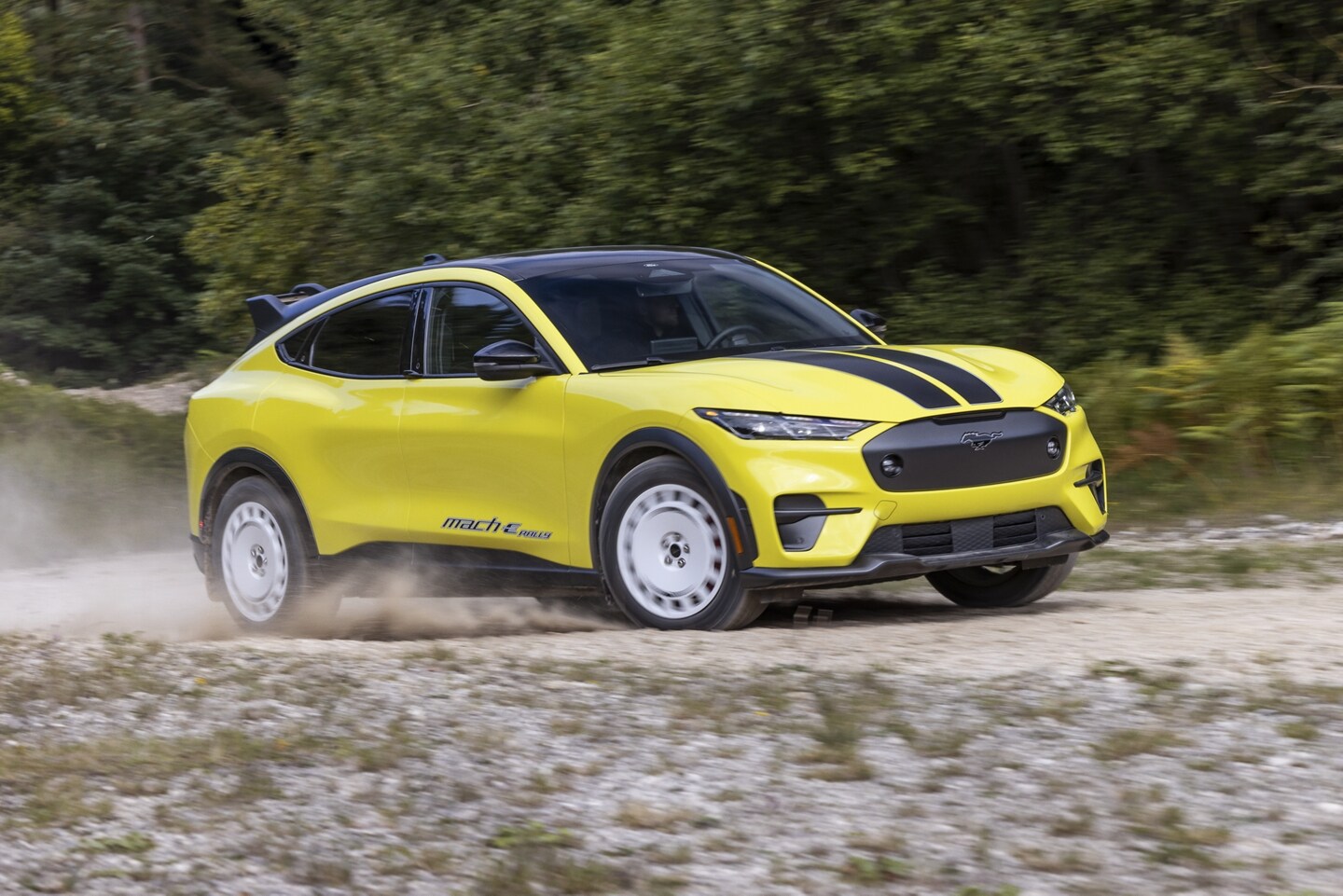 2024 Mustang MachE deal Ford beats Tesla's recent Model Y offer with