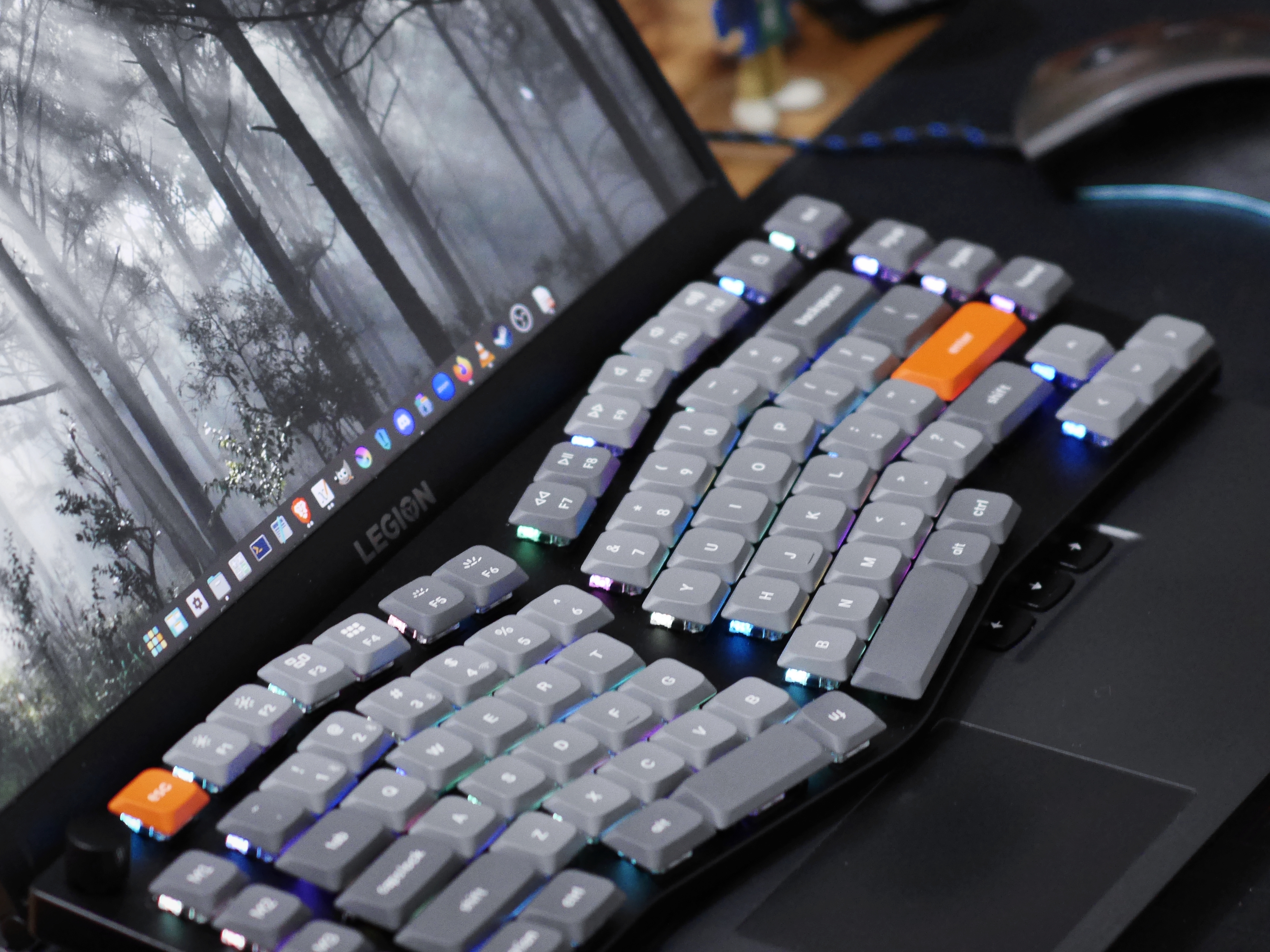 Keychron K15 Max mechanical keyboard review: Sleek ergonomic Keychron K15 Max mechanical keyboard review: Sleek ergonomic