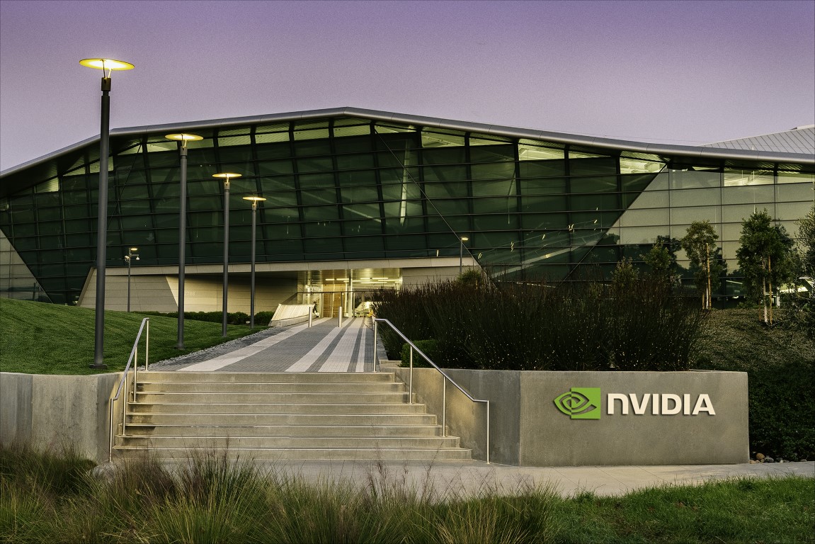 Weaker RTX 4090 could be coming to China next month with fewer CUDA cores  as NVIDIA's effort to bypass US sanctions -  News