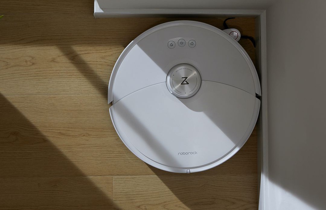 Roborock unveils powerful Q Revo MaxV robot vacuum with self-cleaning dock  -  News