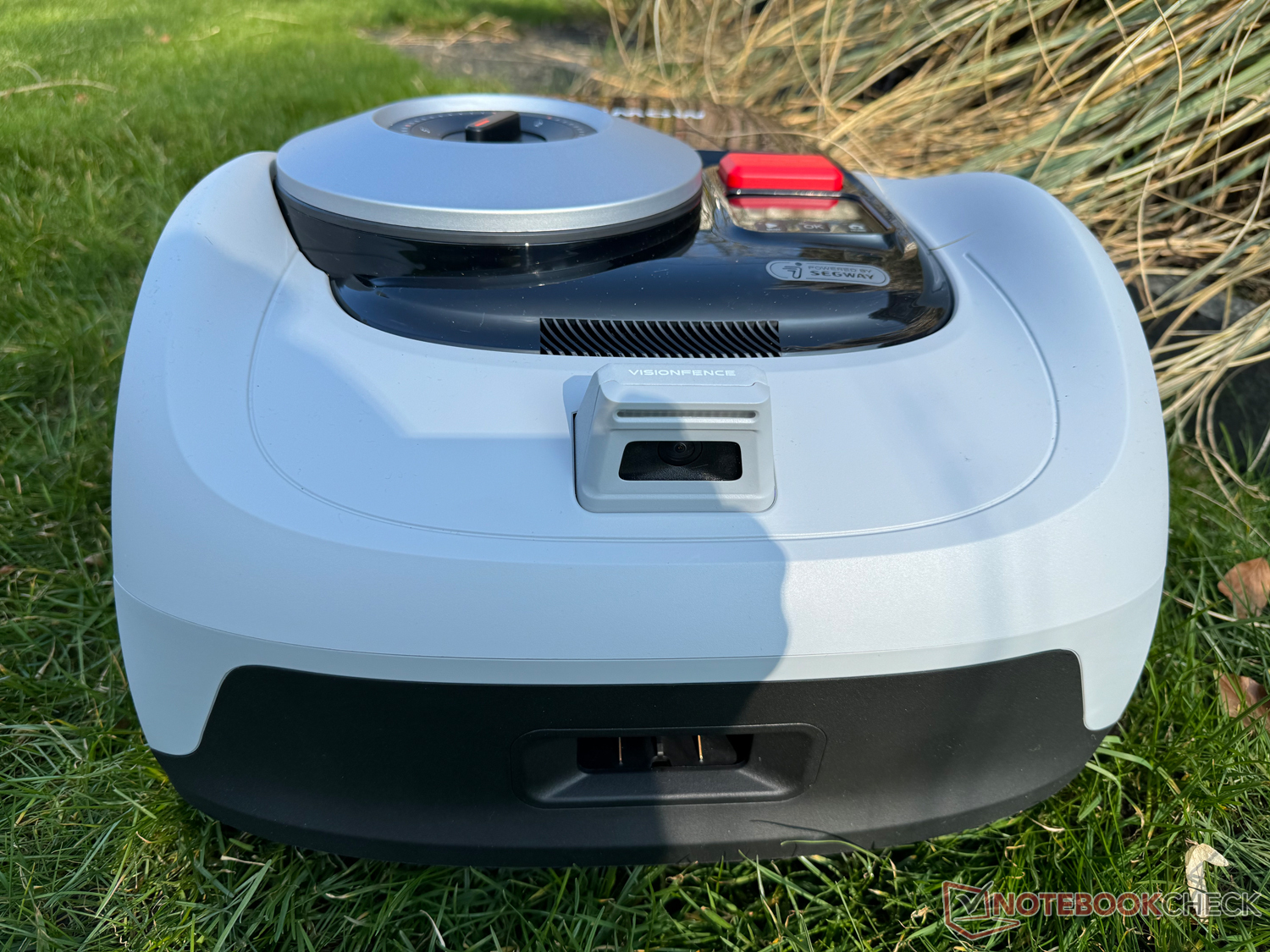 Navimow i105E in a practical test Segway's affordable robotic mower