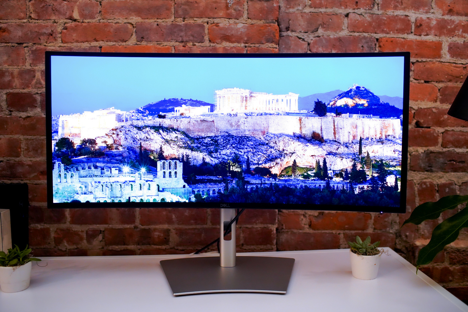 Dell vient de lancer le moniteur incurvé UltraSharp 34 (U3425WE) équipé  d'une dalle IPS Black 120 Hz 